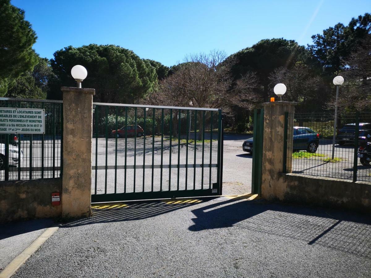 Appartement Sainte-Maxime, Plage De La Nartelle Εξωτερικό φωτογραφία
