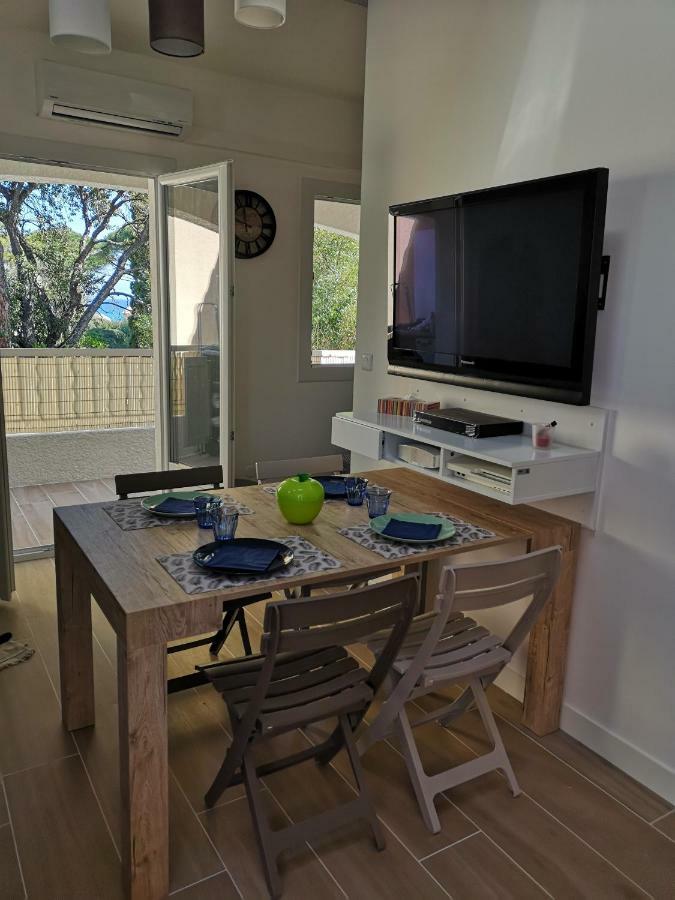 Appartement Sainte-Maxime, Plage De La Nartelle Εξωτερικό φωτογραφία